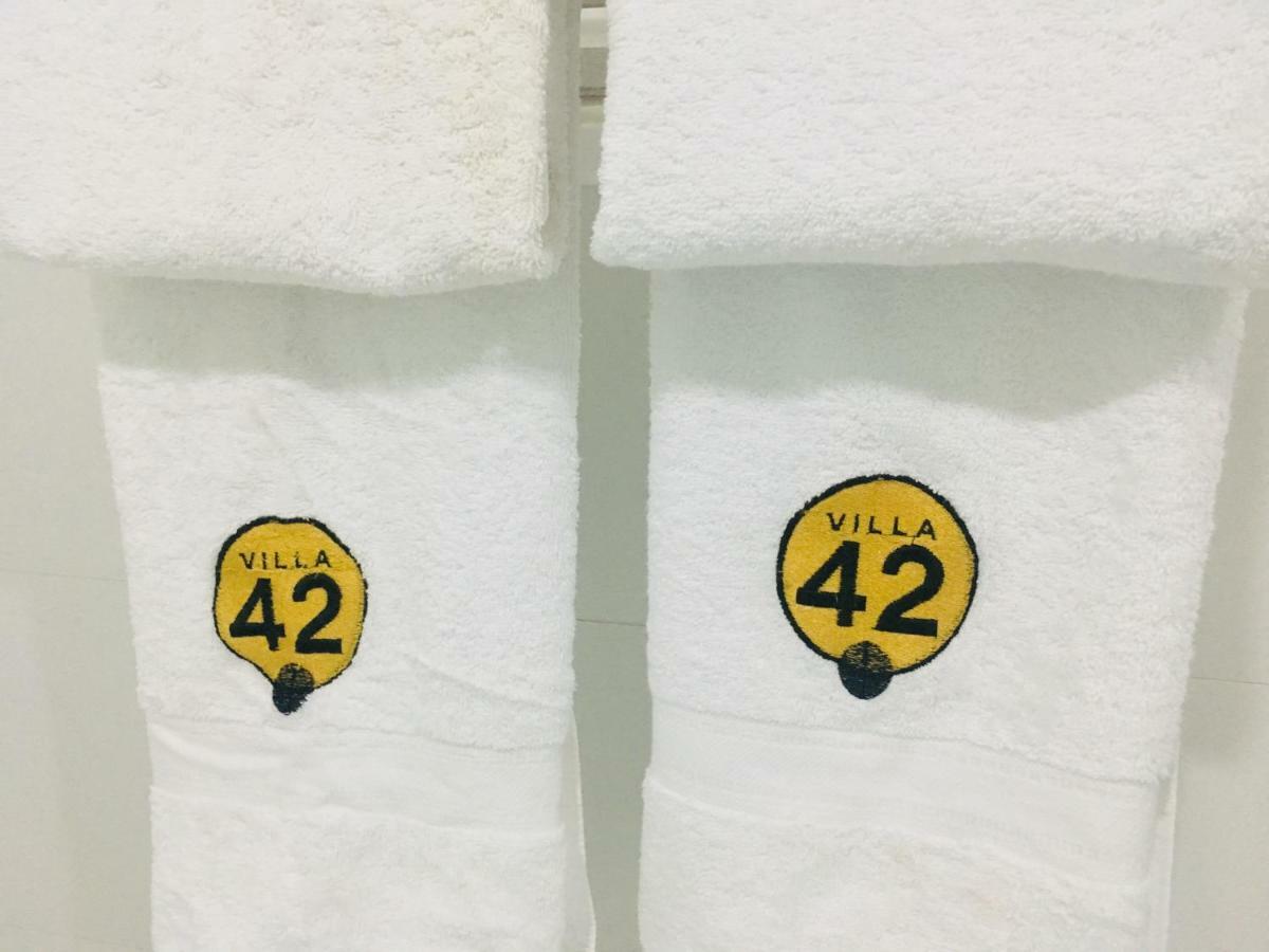 لوكسفيلا 42 ليكى المظهر الخارجي الصورة